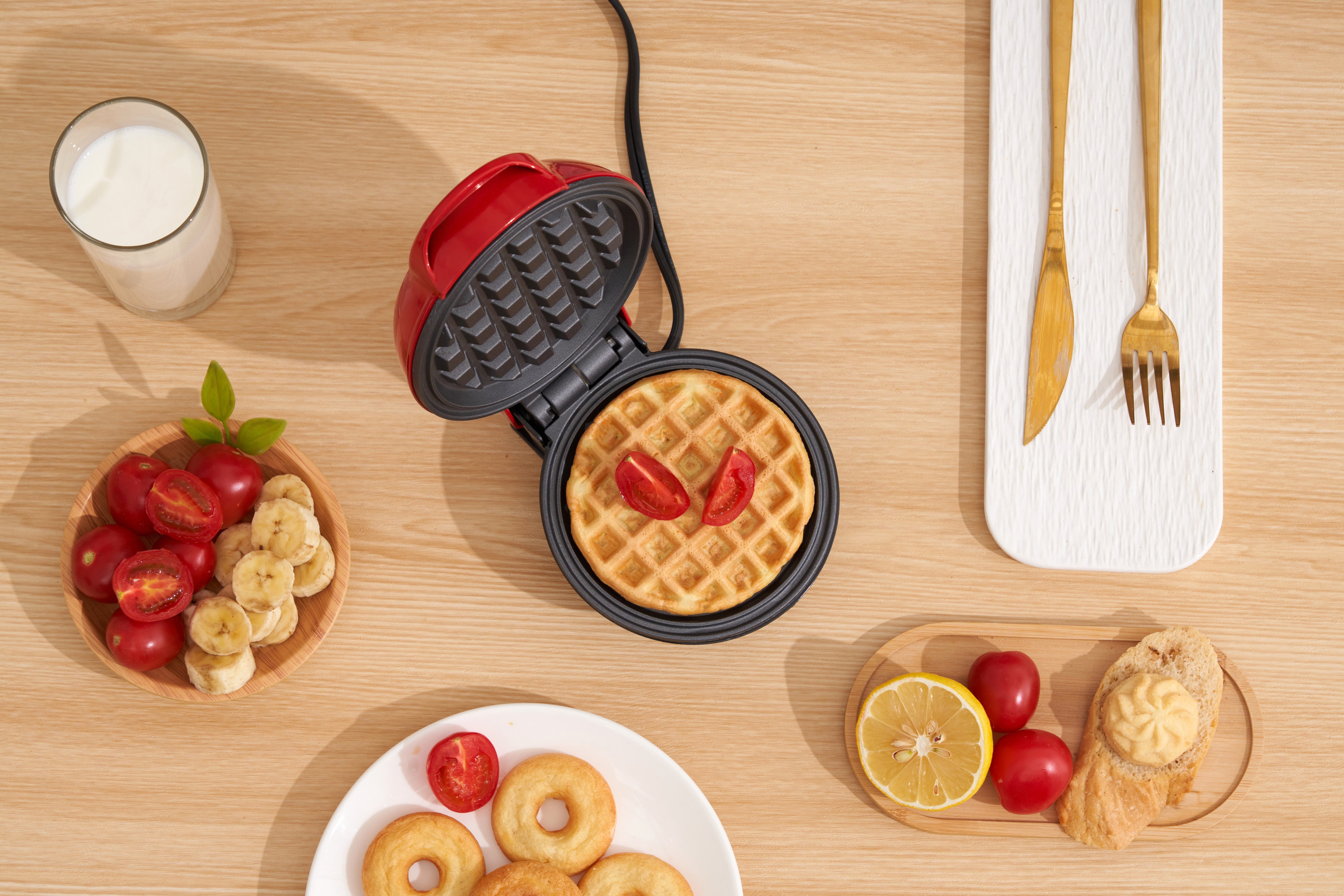 Uberappliance Mini Waffle Maker