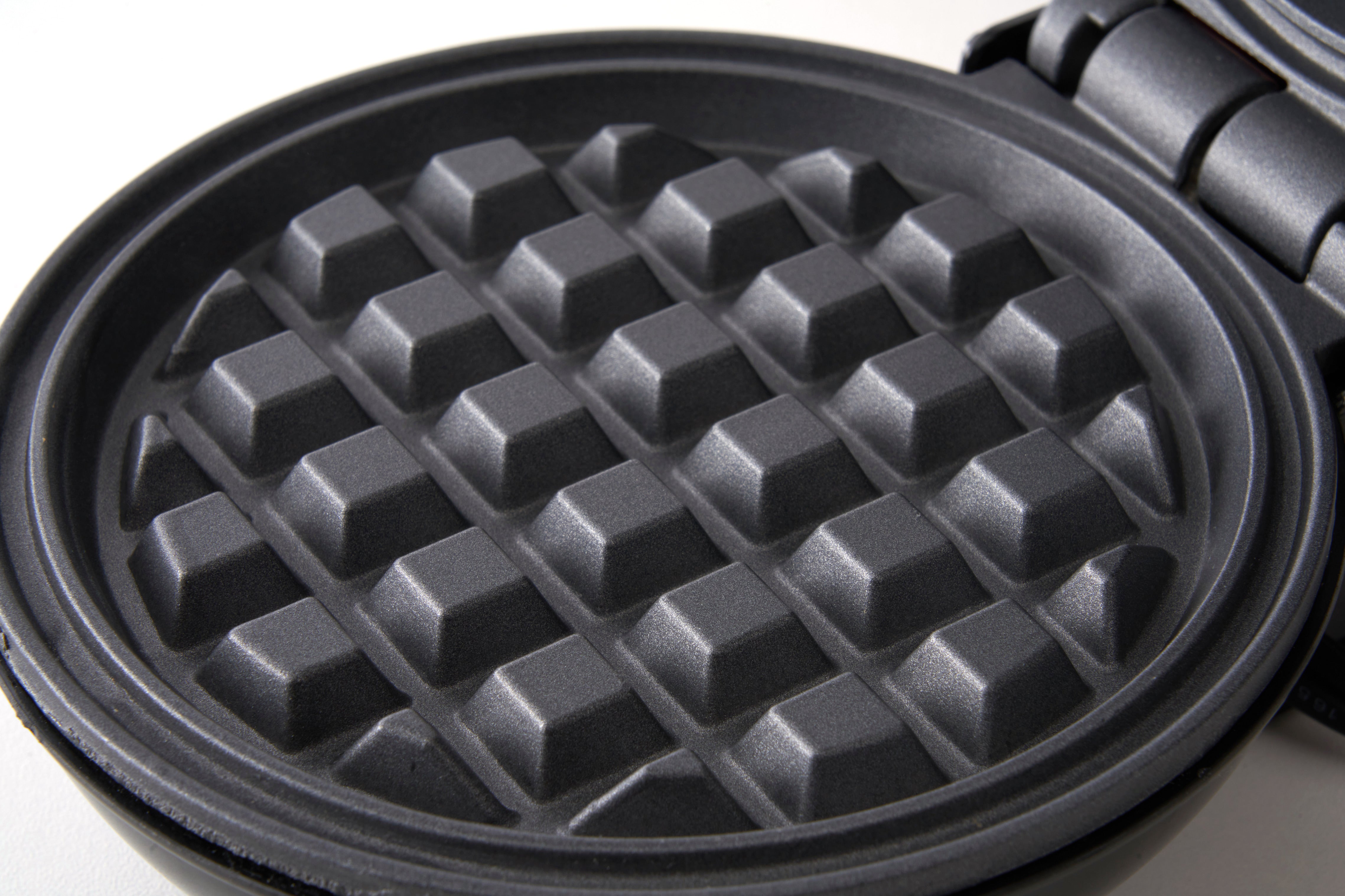 Uberappliance Mini Waffle Maker